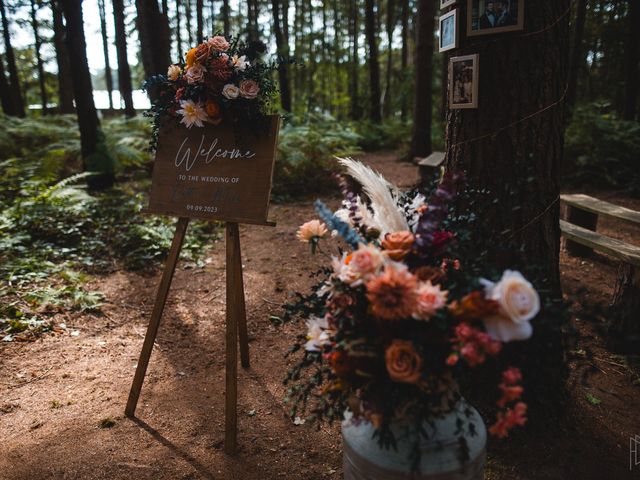 Mike and Patti&apos;s Wedding in Bedale, North Yorkshire 33