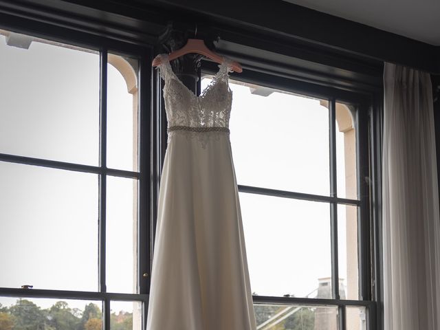 Jenny and Scott's Wedding in Bristol City, Bristol 3