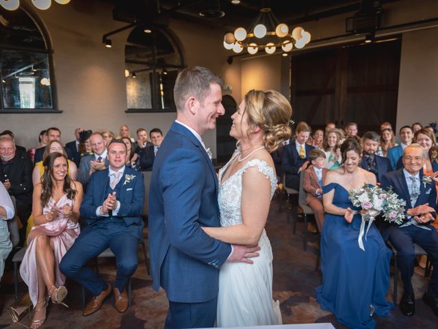 Jenny and Scott's Wedding in Bristol City, Bristol 7