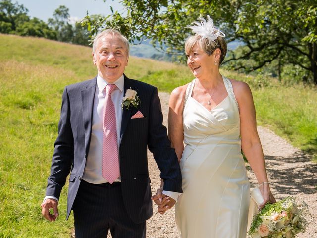 Graham and Lynne&apos;s Wedding in Ambleside, Cumbria 18