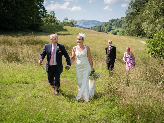 Graham and Lynne&apos;s Wedding in Ambleside, Cumbria 19