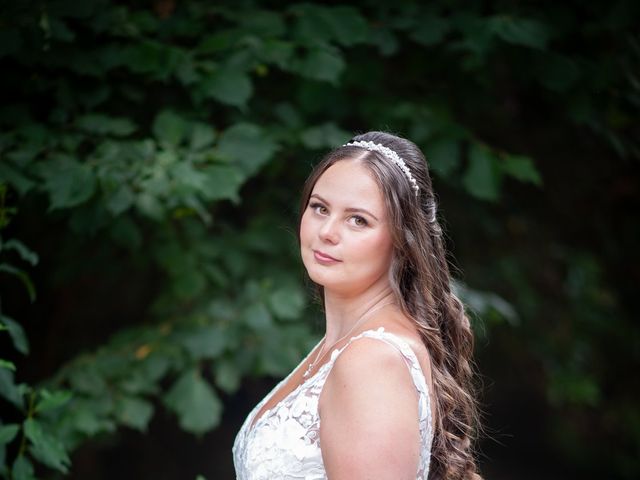 Kayleigh and Jamie's Wedding in Halstead, Essex 33