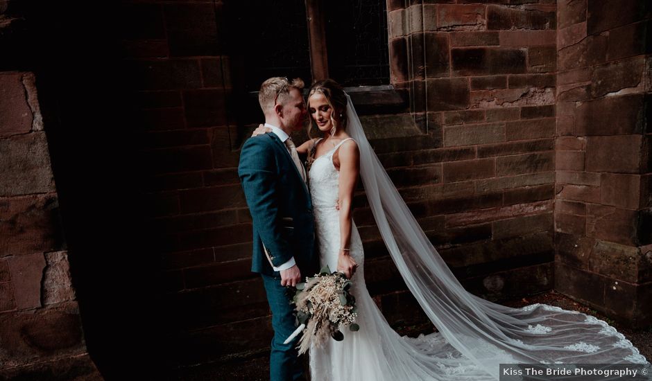 Phil and Nat's Wedding in Stretton, Cheshire