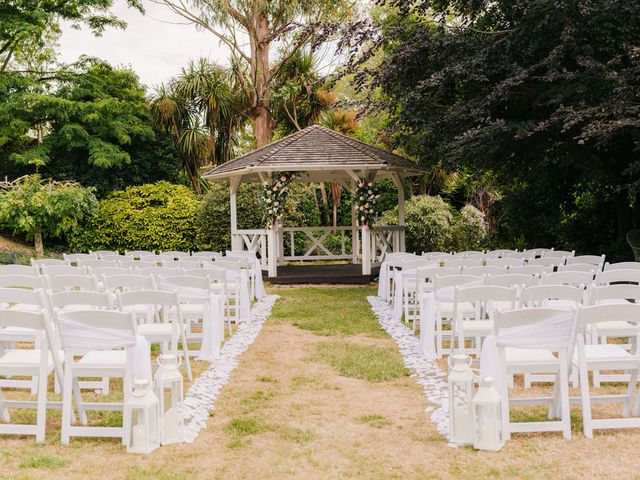 Stephen and Sharlini&apos;s Wedding in Lewes, East Sussex 16