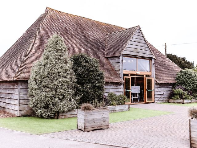 Stu and Cathy's Wedding in Whiteley, Hampshire 20