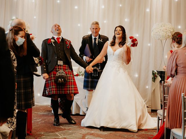Steven and Karen&apos;s Wedding in Glasgow, Central &amp; Glasgow 13