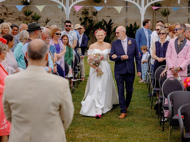 James and Gayle&apos;s Wedding in Falmouth, Cornwall 11