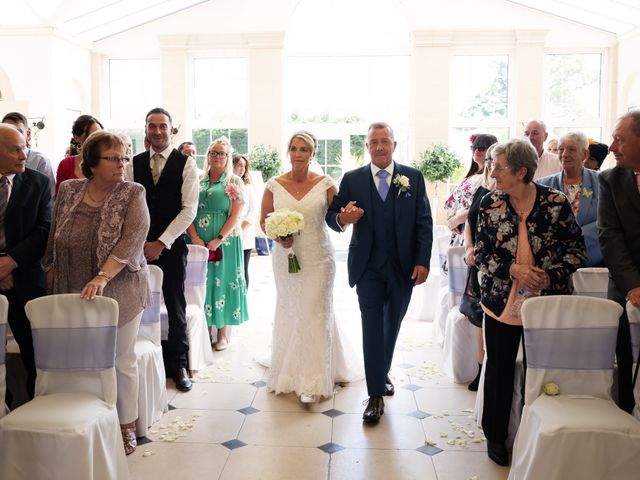 Scott and Alison&apos;s Wedding in Whittlebury, Northamptonshire 6