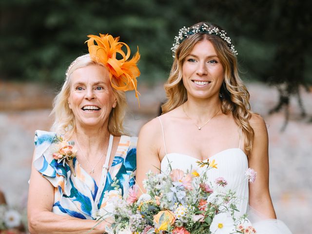 Emma and Jack's Wedding in Hungerford, Berkshire 3