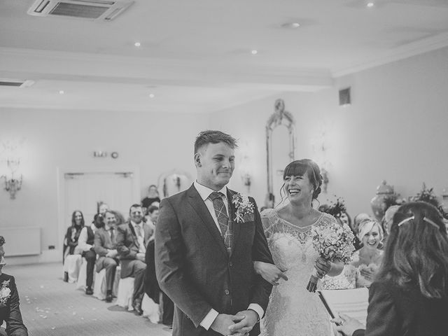 Gary and Katie&apos;s Wedding in Methil, East Riding of Yorkshire 16