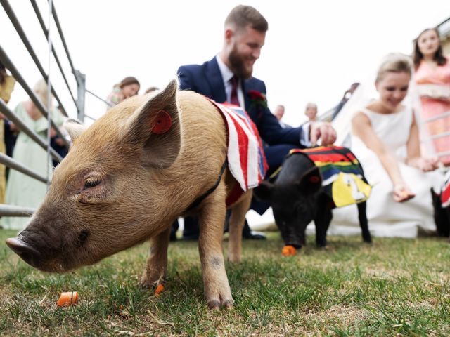 Matt and Maia&apos;s Wedding in Stowe, Buckinghamshire 33