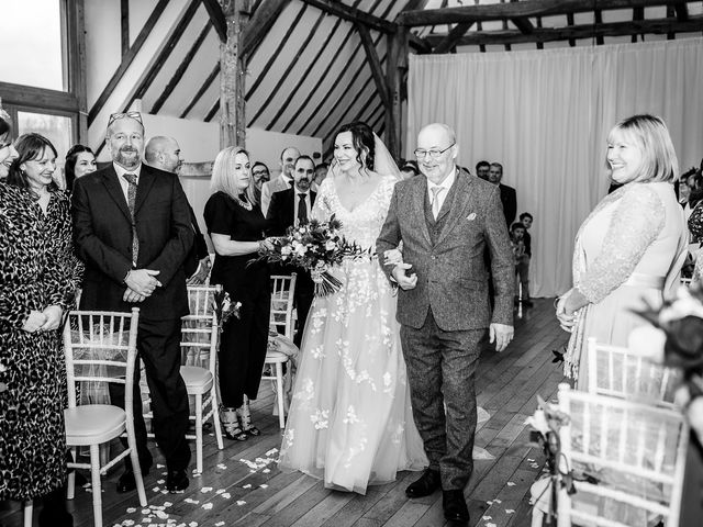 Stu and Cathy&apos;s Wedding in Fareham, Hampshire 12
