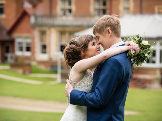 Iain and Sarah&apos;s Wedding in Tring, Hertfordshire 9