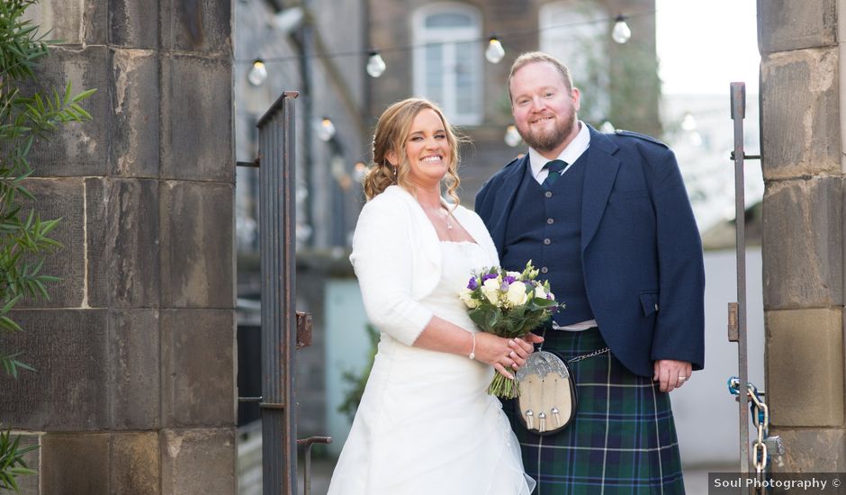 Kotrina and Harry's Wedding in Edinburgh, Lothian & Borders