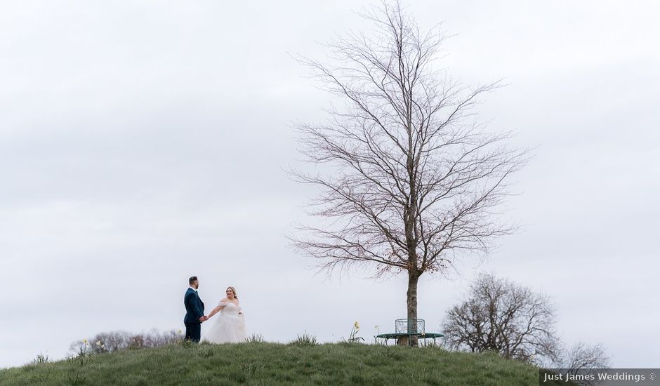 Nicholas and Siobhan's Wedding in Tetbury, Gloucestershire