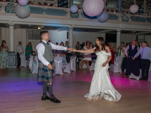 Steven and Clare&apos;s Wedding in Greenock, Central &amp; Glasgow 17