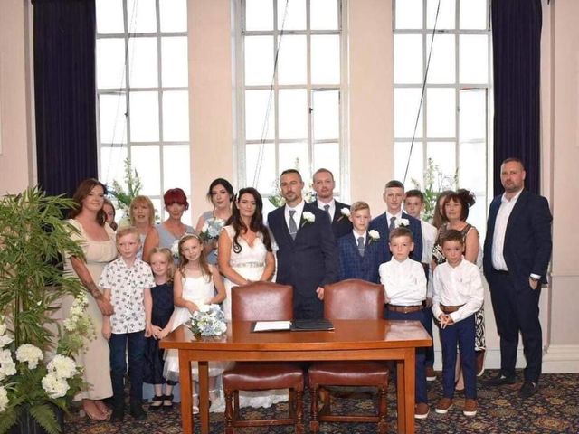 Terry and Nikki&apos;s Wedding in Hull, East Riding of Yorkshire 8