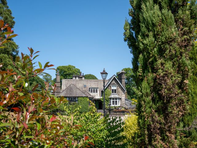 Gary and Rachael&apos;s Wedding in Windermere, Cumbria 4