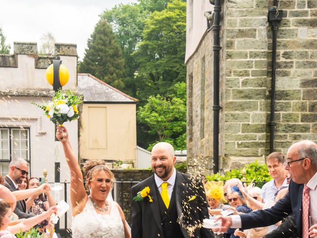 Julie and Ross&apos;s Wedding in Tavistock, Devon 5