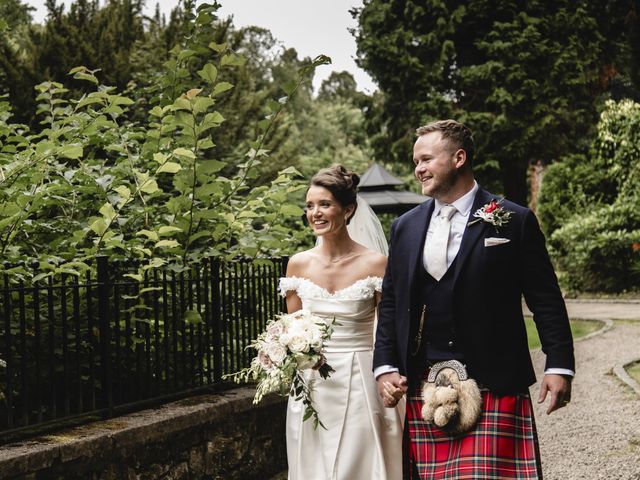George and Hannah's Wedding in East Kilbride , Central &amp; Glasgow 6
