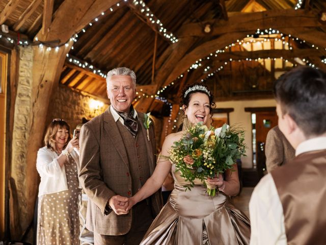 Marc and Joanna&apos;s Wedding in Long Crendon, Buckinghamshire 16