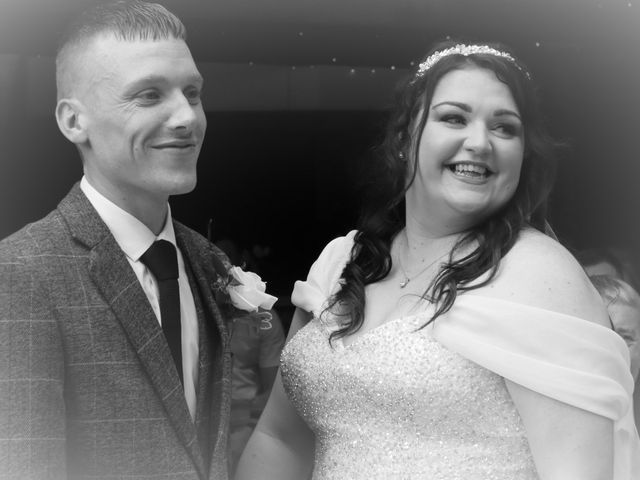 Ben and Louise&apos;s Wedding in Louth, Lincolnshire 28