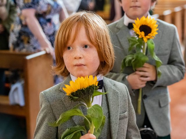 Sean and Mhairi's Wedding in Kilburn, North West London 4