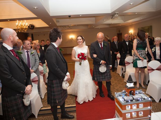 Keith and Claire's Wedding in Edinburgh, Lothian &amp; Borders 11