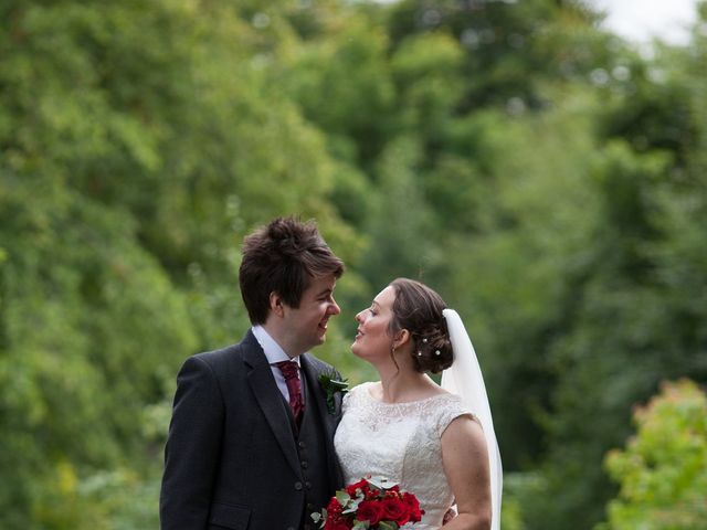 Keith and Claire's Wedding in Edinburgh, Lothian &amp; Borders 18
