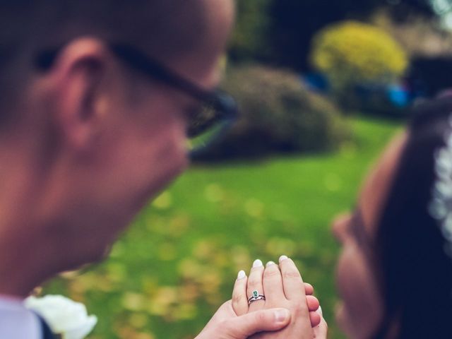 Jim and Rebecca&apos;s Wedding in Tetbury, Gloucestershire 33