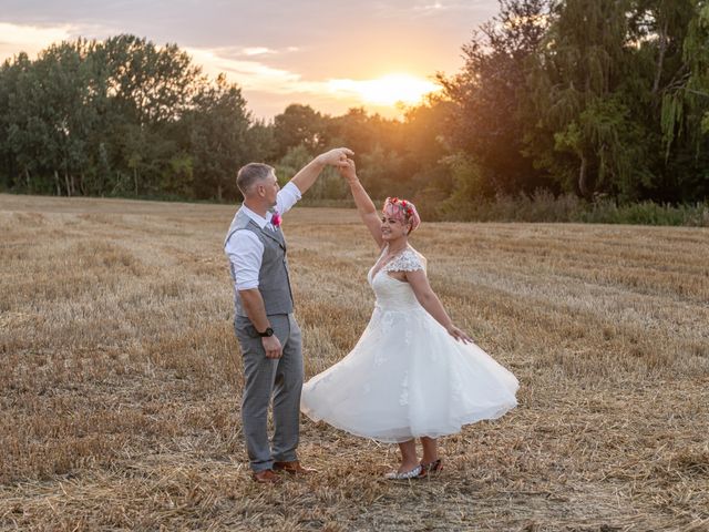 Michael and Donna&apos;s Wedding in Lutterworth, Leicestershire 12