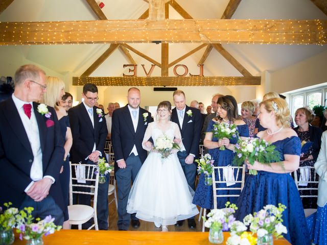 Paul and Pam&apos;s Wedding in Nr Worcester, Worcestershire 7