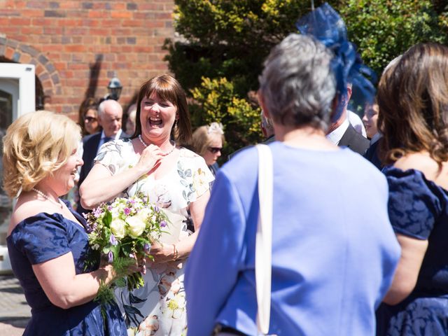 Paul and Pam&apos;s Wedding in Nr Worcester, Worcestershire 11