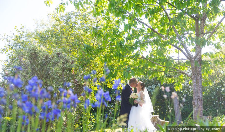 Paul and Pam's Wedding in Nr Worcester, Worcestershire