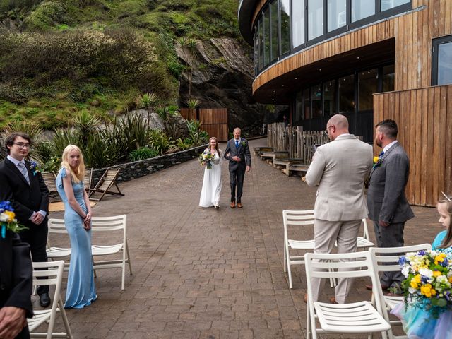 Steve and Hannah&apos;s Wedding in Ilfracombe, Devon 8