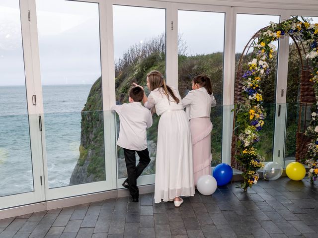 Steve and Hannah&apos;s Wedding in Ilfracombe, Devon 33