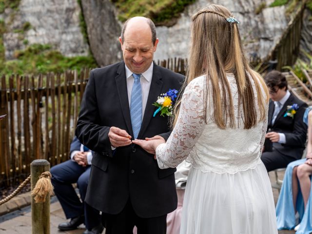 Steve and Hannah&apos;s Wedding in Ilfracombe, Devon 56