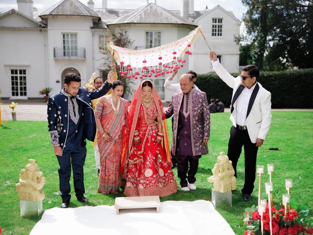 Maitray and Akanksha's Wedding in Uxbridge, Middlesex 7