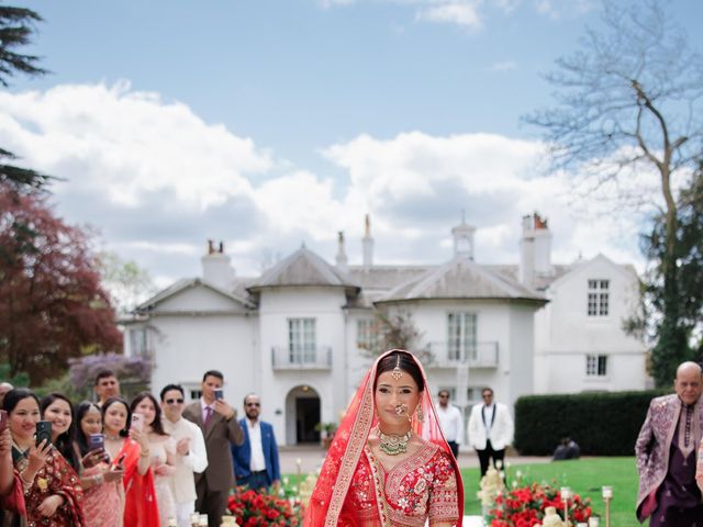 Maitray and Akanksha's Wedding in Uxbridge, Middlesex 8