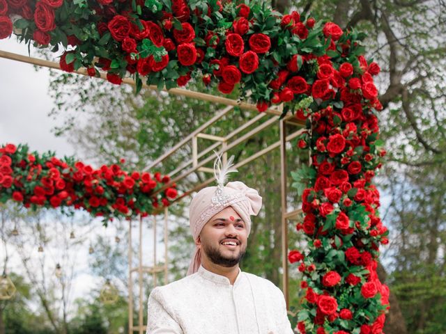 Maitray and Akanksha's Wedding in Uxbridge, Middlesex 10