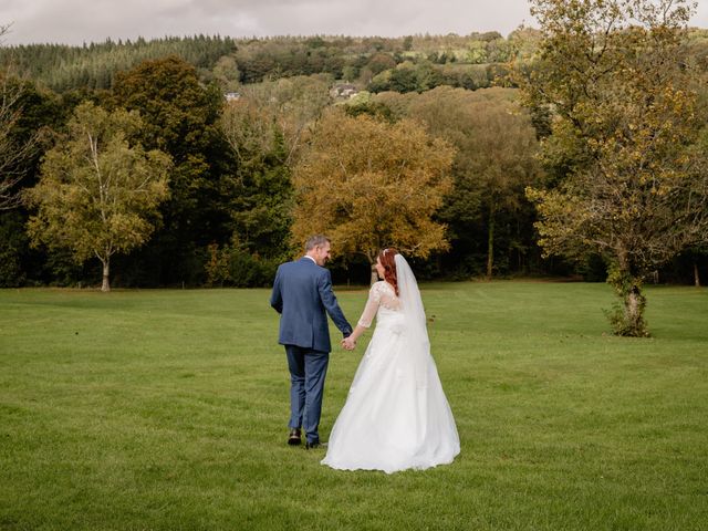 Caroline and Paul&apos;s Wedding in Ashburton, Devon 27