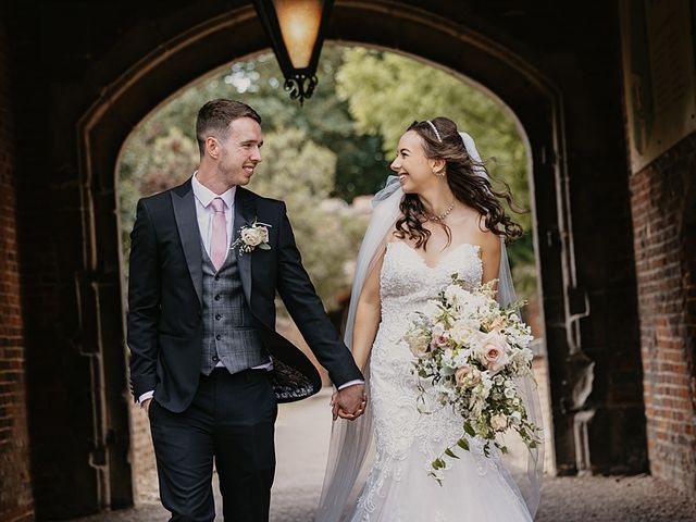 Andrew and Rianna&apos;s Wedding in Kimbolton Castle, Cambridgeshire 32