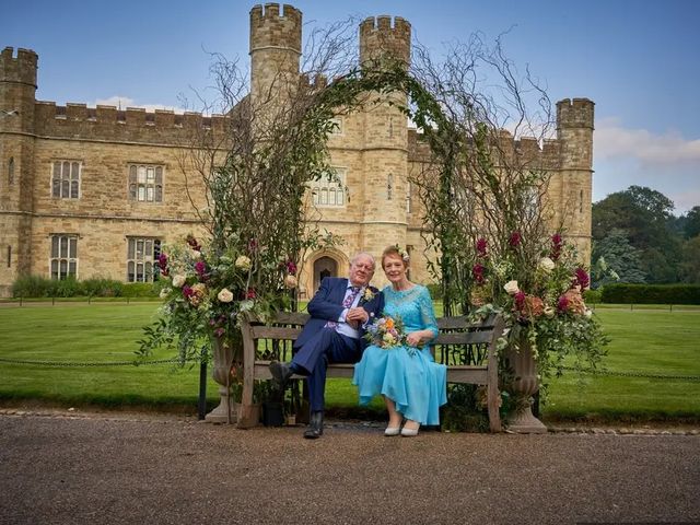 Marilyn and John&apos;s Wedding in Leeds Castle, Kent 8