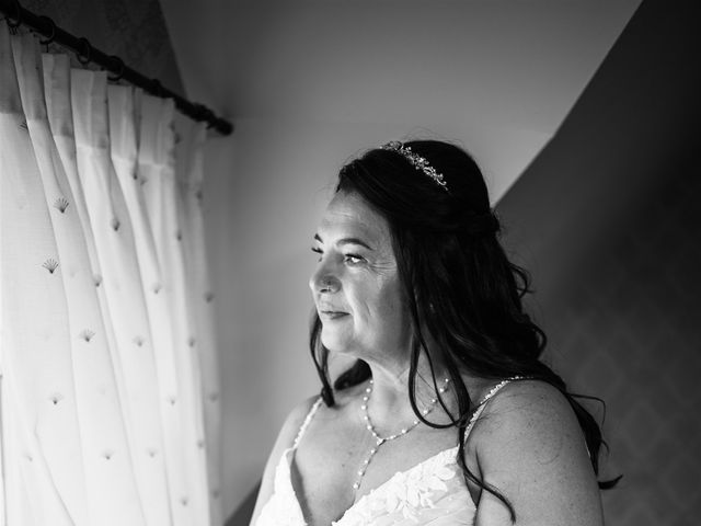 Shirley and Allan's Wedding in Staploe, Cambridgeshire 4