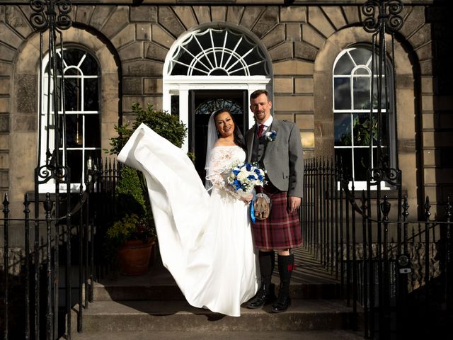 Carol and Barry&apos;s Wedding in Edinburgh, Lothian &amp; Borders 371