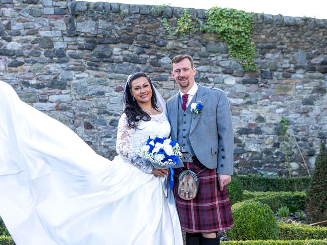 Carol and Barry&apos;s Wedding in Edinburgh, Lothian &amp; Borders 401