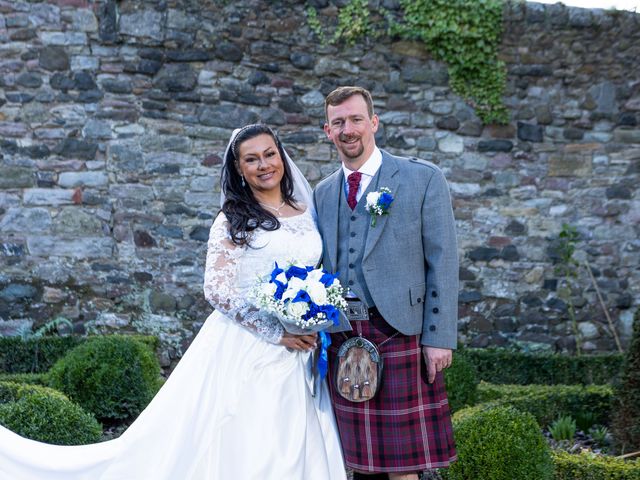 Carol and Barry&apos;s Wedding in Edinburgh, Lothian &amp; Borders 404