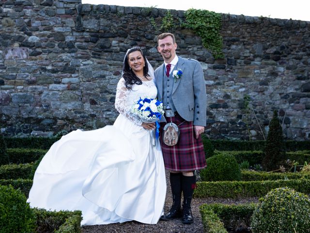 Carol and Barry&apos;s Wedding in Edinburgh, Lothian &amp; Borders 407