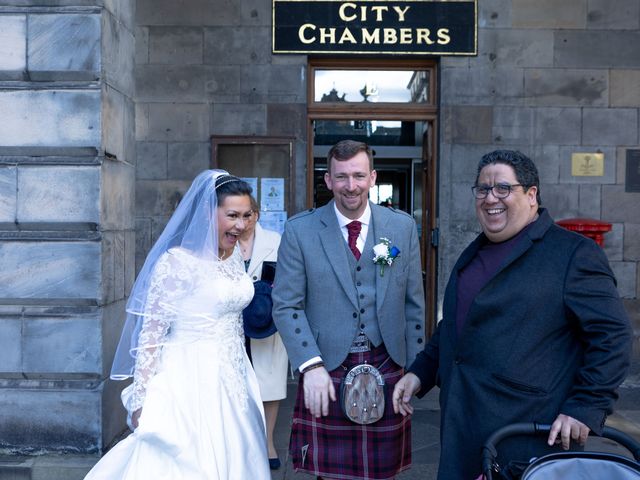 Carol and Barry&apos;s Wedding in Edinburgh, Lothian &amp; Borders 449