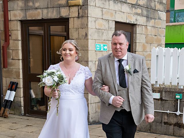 Rhys and Nicola&apos;s Wedding in Cardiff Castle, Cardiff 123